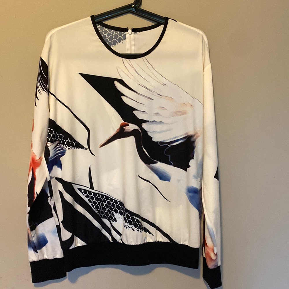 Mo & Co long sleeve blouse for woman.